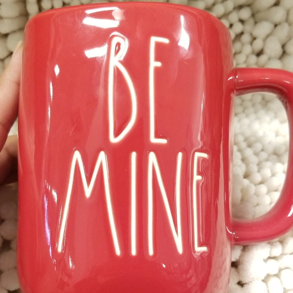 Rae Dunn "be mine" Valentine mug